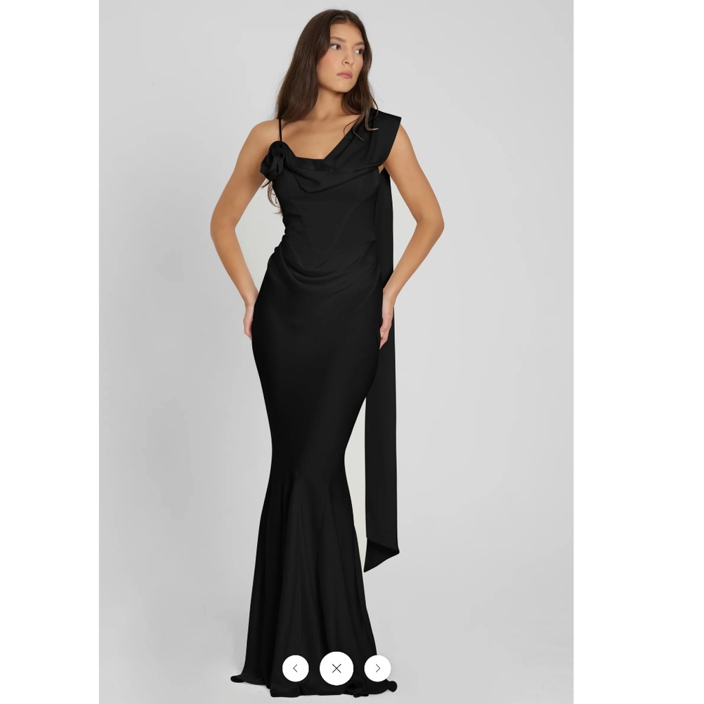 LEAU Corset Drape Satin Gown (Hemmed) M